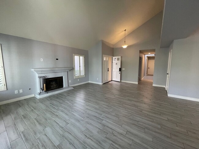 Building Photo - Bernardo Village: Single-level 3 bedroom, ...