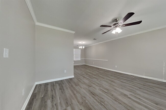 Building Photo - 19123 Oakway Dr