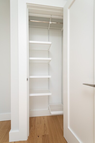 Building Photo - 4 Elko St