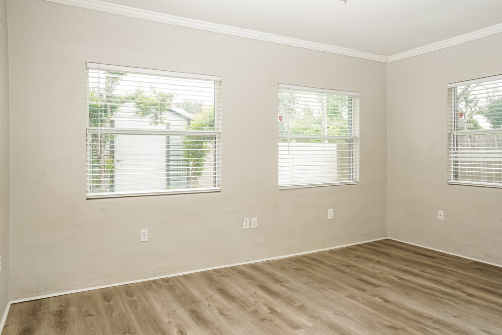 Building Photo - 5146 Old Ashwood Dr