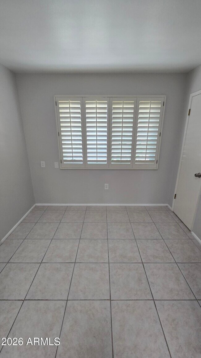 Building Photo - 10715 W Tropicana Cir
