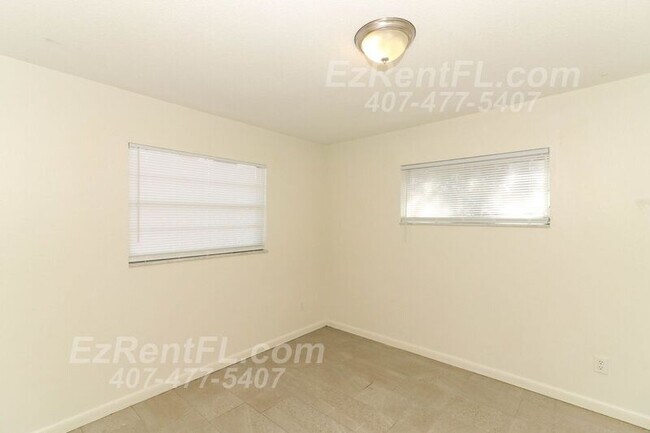 Building Photo - 858 Bishop Dr
