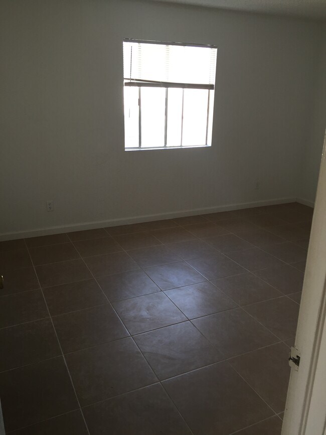 Building Photo - 2300 Pearson Ct