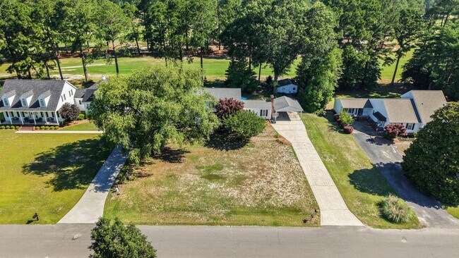 Building Photo - 206 Ramblewood Dr