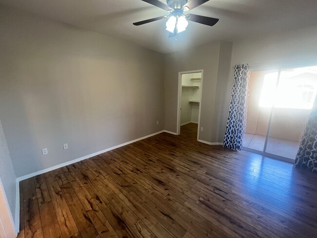 Building Photo - Guard Gated 2 Bedroom Condo - Red Hills in...