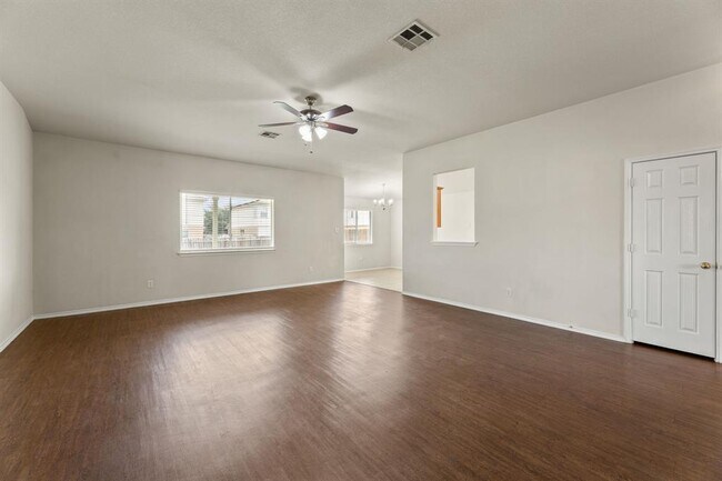 Building Photo - 4807 Golden Gate Dr