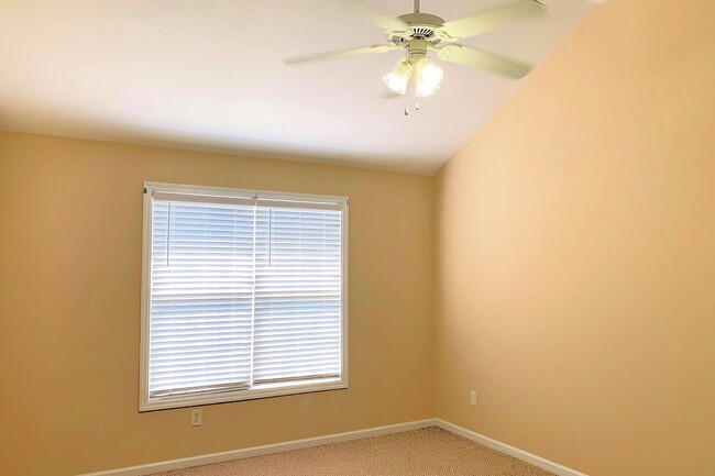 Building Photo - 410 Northrop Pl