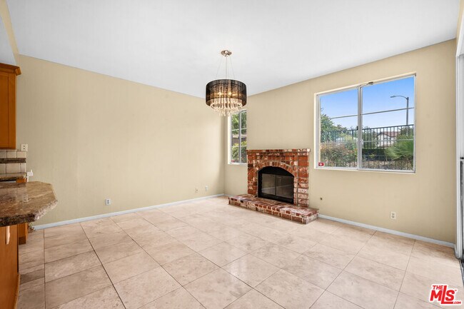 Building Photo - 18639 W Nathan Hill Dr