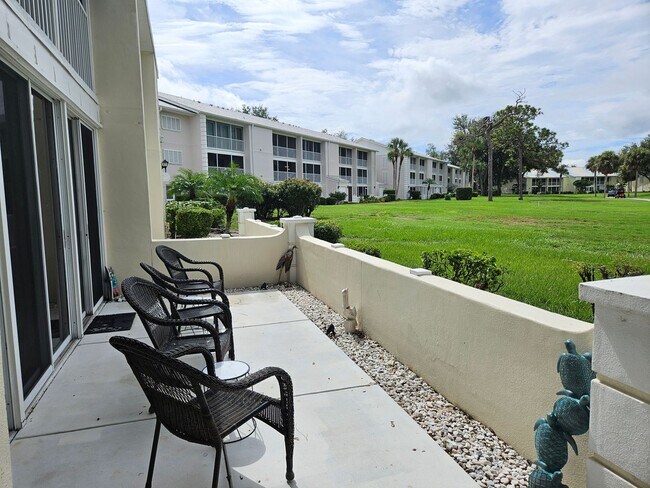 Building Photo - Charming First-Floor Condo in Plantation Golf and Country Club with a Community Pool Access!