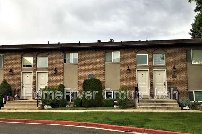Building Photo - 328 W Amiron Way