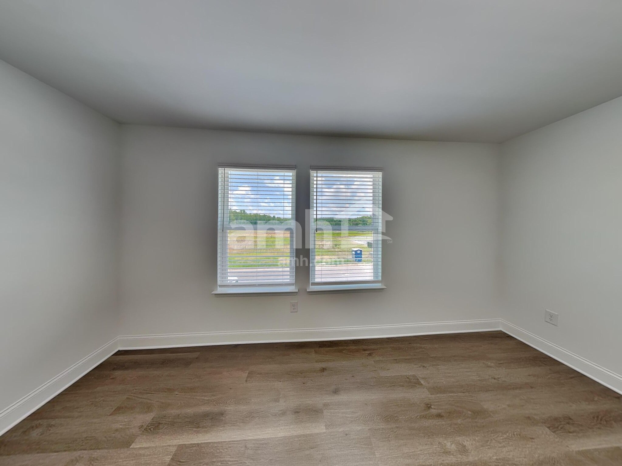 Building Photo - 116 Punderson Dr