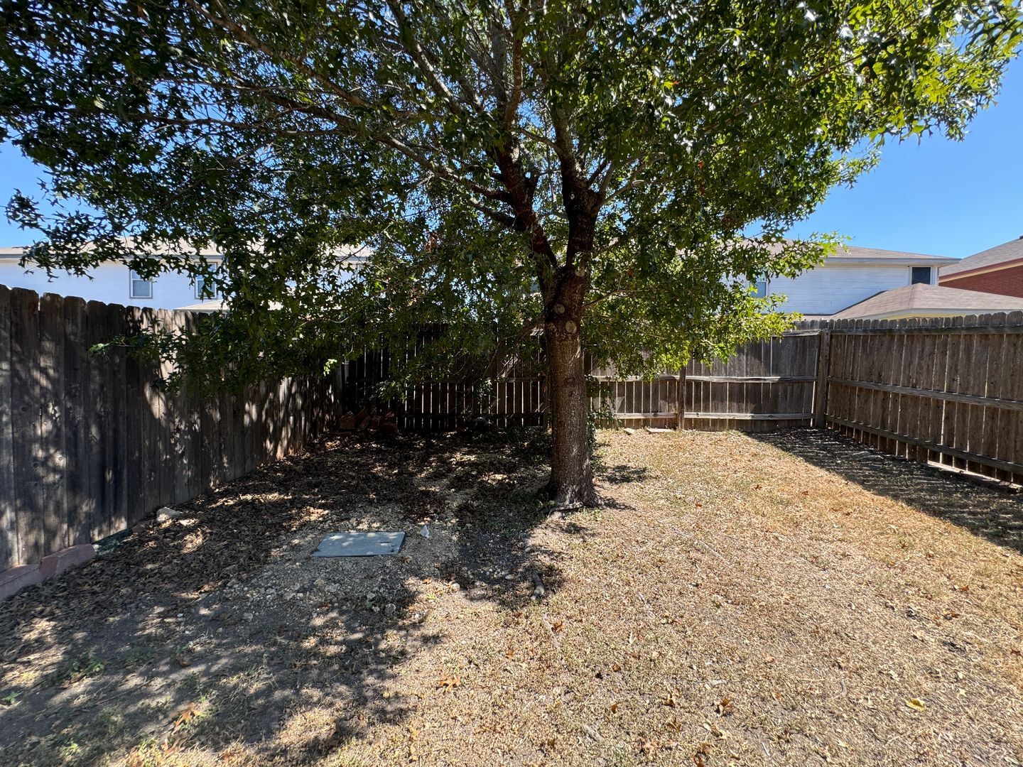 Building Photo - 4402 Jeff Scott Dr