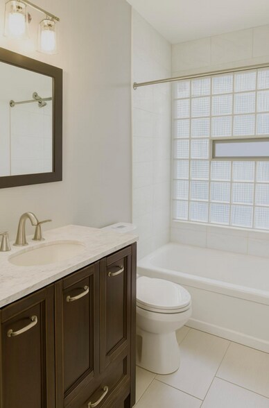 Building Photo - 3180 S Breeze Dr