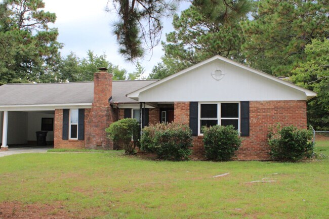 Building Photo - 3726 Crest Dr