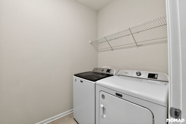 Building Photo - Spacious 3BR Townhome in Matthews