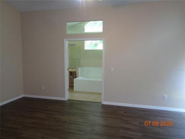 Building Photo - 1409 Bent Oaks Blvd
