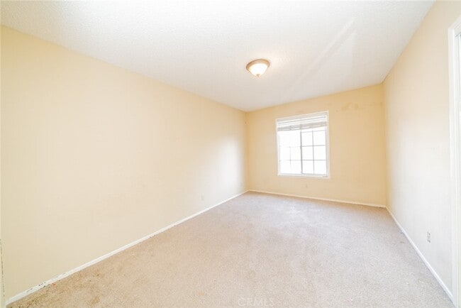 Building Photo - 17433 Sultana St