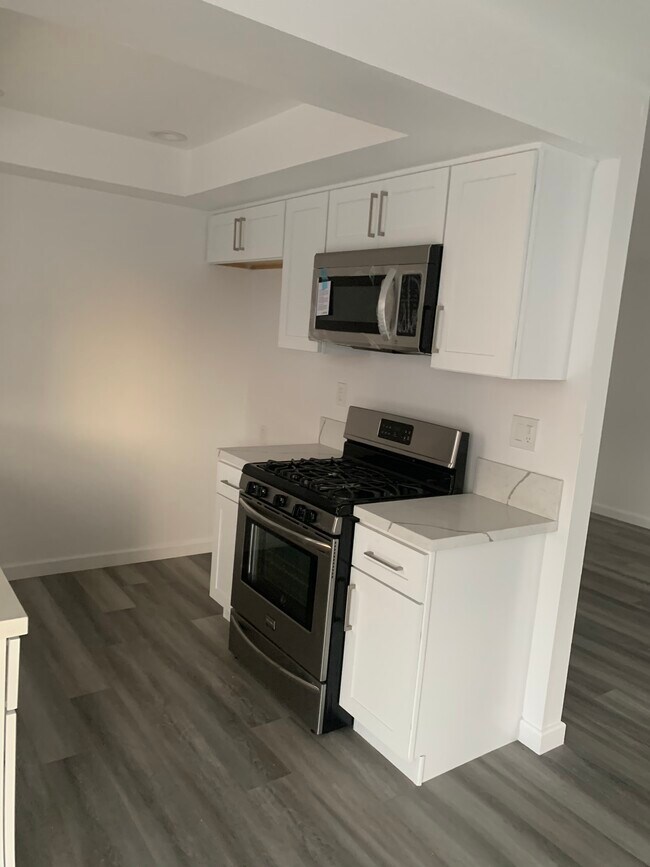 Building Photo - 7751 Newman Ave