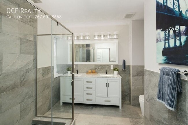 Building Photo - 2522 Nicholas St