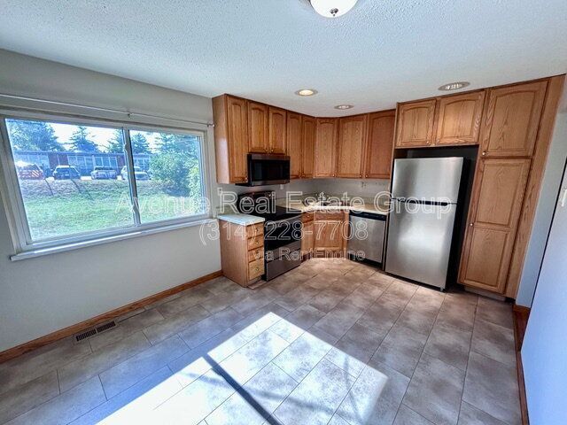 Building Photo - 5154 Ville Donna Ln