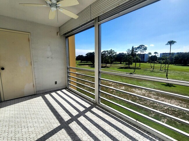 Building Photo - 3661 Via Poinciana