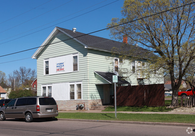 Building Photo - 441-443 Chippewa St