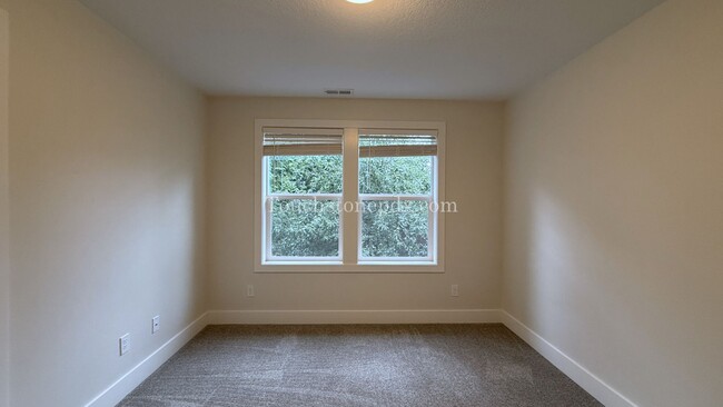 Building Photo - Luxury Meets Nature for this 3 BD | 2.5 BA...