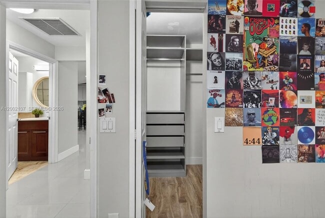 Building Photo - 1956 Pisces Terrace