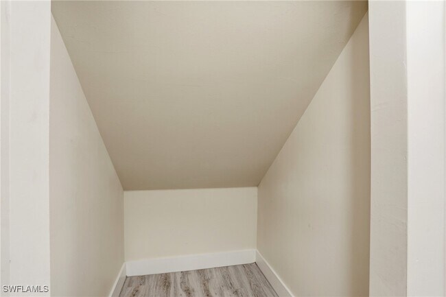 Building Photo - 6070 Lancewood Way