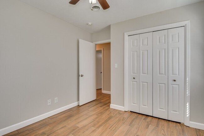 Building Photo - 247 Merion Ct
