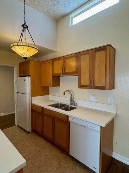 Building Photo - 1800 Camden Ave