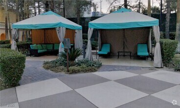 Building Photo - 230 E Flamingo Rd