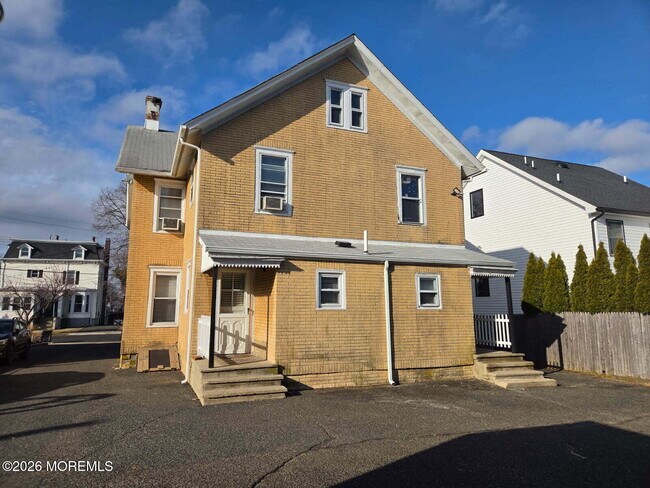 Building Photo - 24 Rector Pl