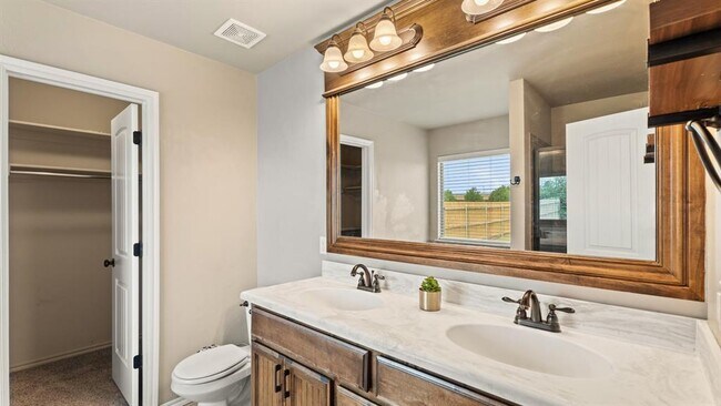 Building Photo - 16316 Drywater Dr