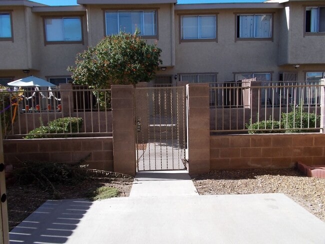 Building Photo - Charming Two-Story Townhome with 2 Bedrooms & 2 Bathrooms