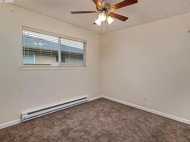 Building Photo - 1440 NE Paropa Ct