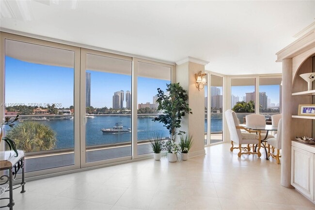 Building Photo - 19707 Turnberry Way