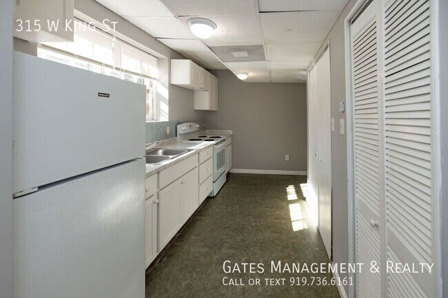 Building Photo - 315 W King St