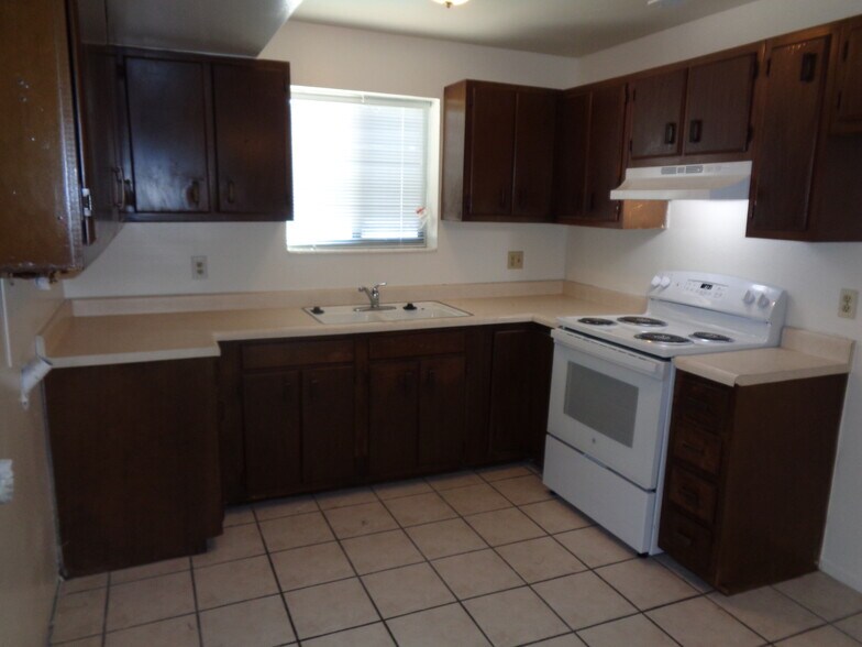 Building Photo - 2534 W 3360 S