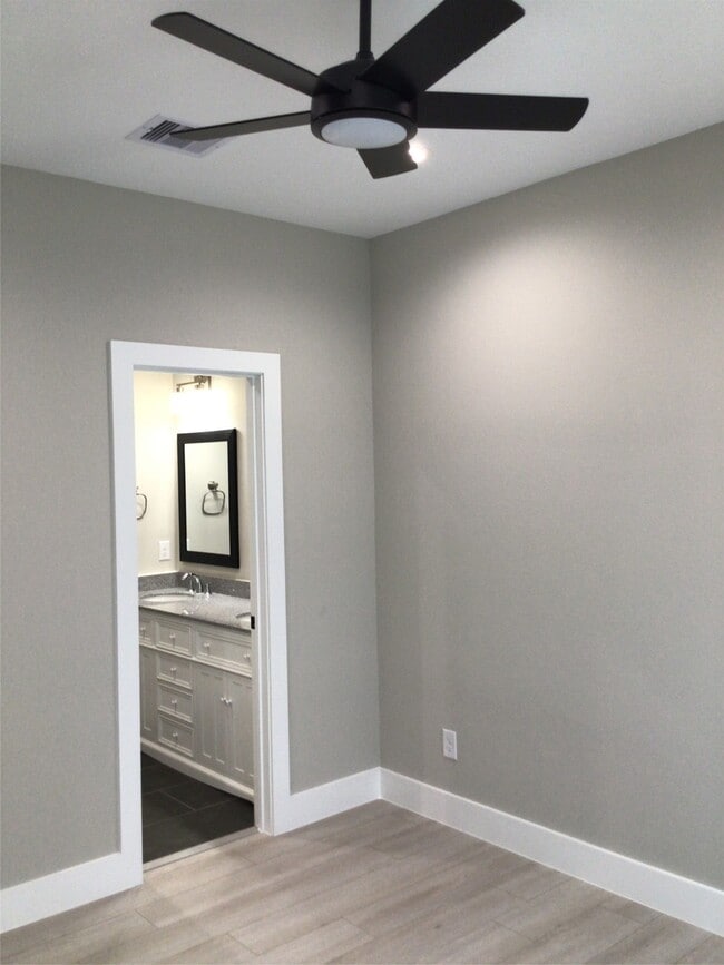 Building Photo - 2109 Marnel Rd