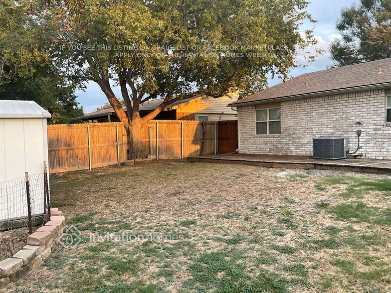 Building Photo - 5508 Russell Dr