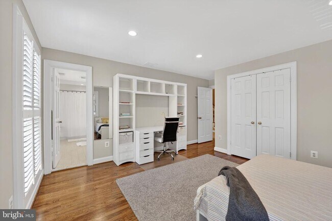Building Photo - 5115 Cape Cod Ct