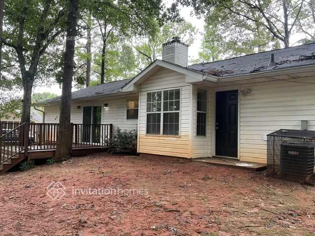 Building Photo - 225 Woodcrest Dr