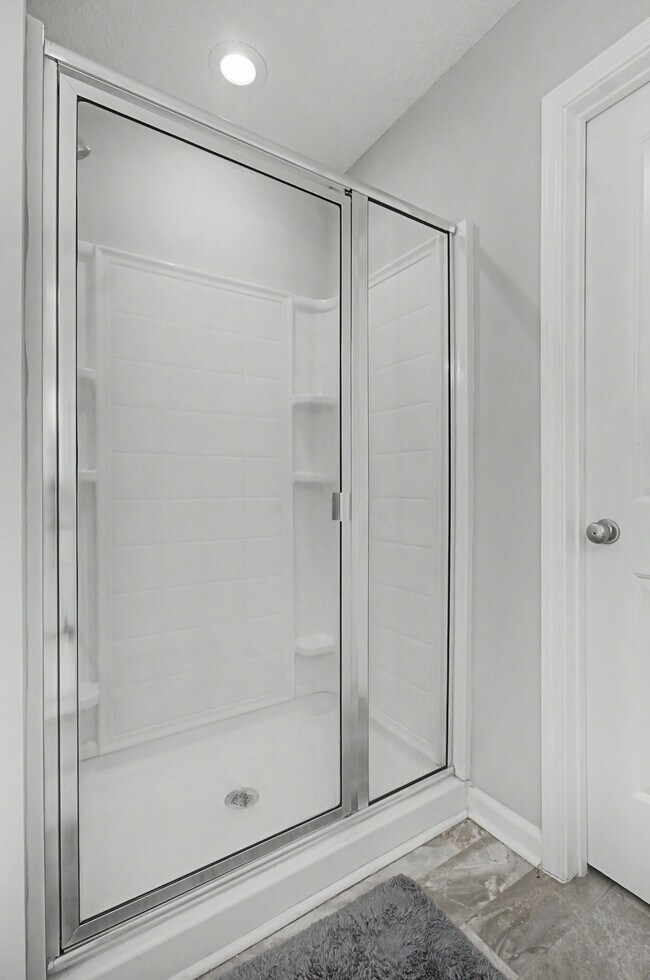 Building Photo - 18 Sunflower Cir NE