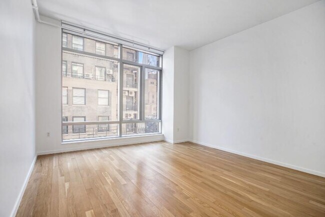 Building Photo - 1 bedroom in New York NY 10036