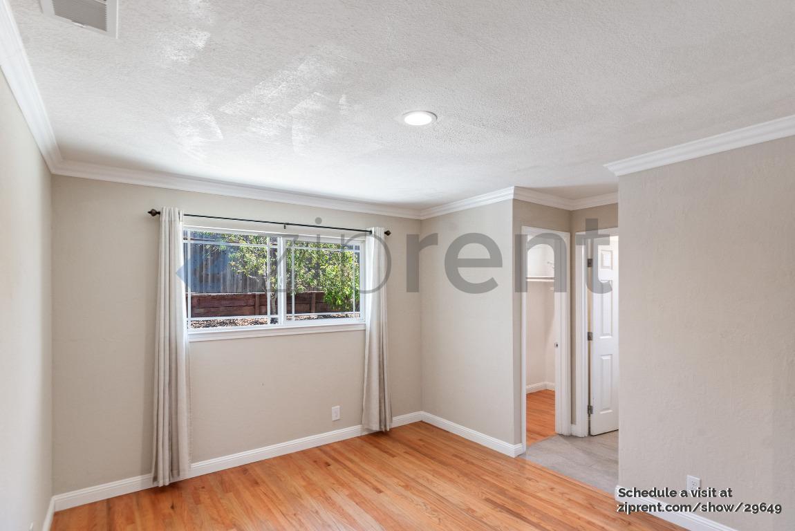 Building Photo - 2815 Draper St