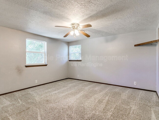 Building Photo - 1625 Homeland Ave