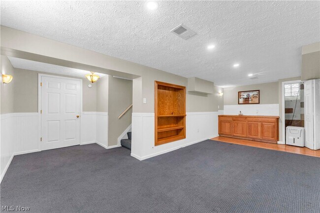Building Photo - 4089 Washington Blvd