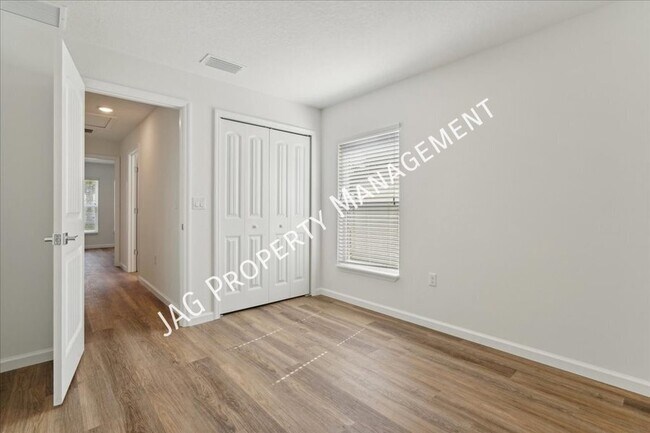 Building Photo - 233 Bird of Paradise Dr