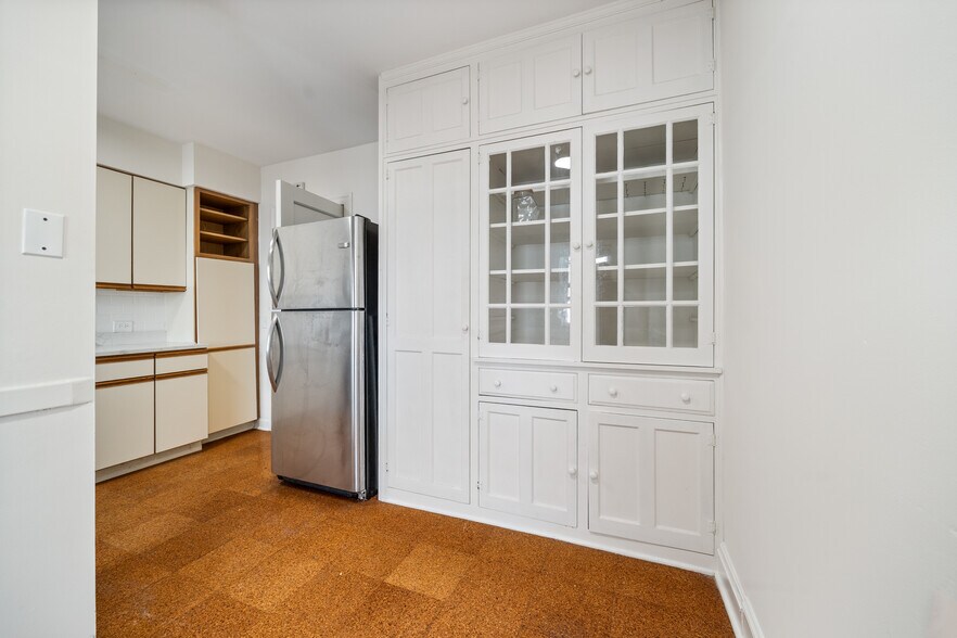 Building Photo - 721 Foster St